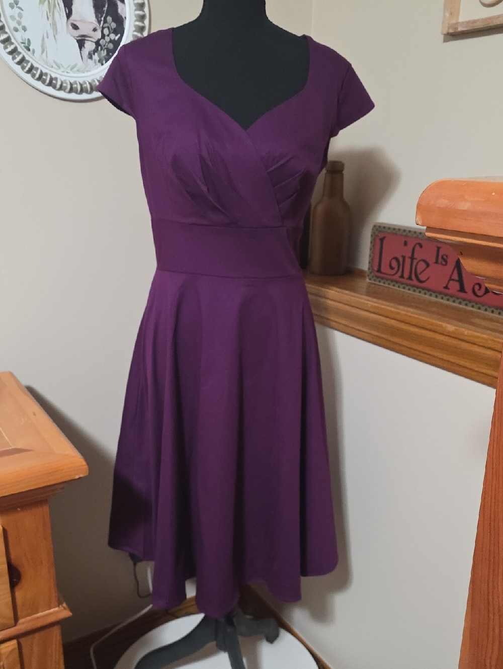 Women's Purple Fit-and-Flare Midi Dress with Sweetheart Neckline